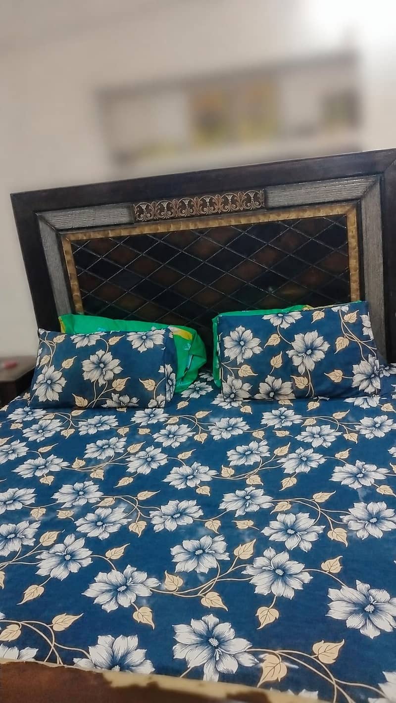 bed dressing with side tables used 3