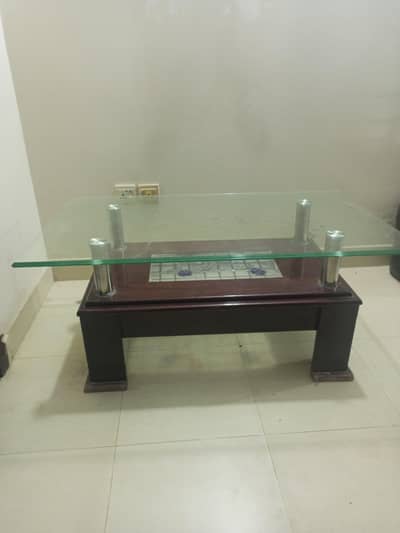 CENTER TABLE WITH GLASS