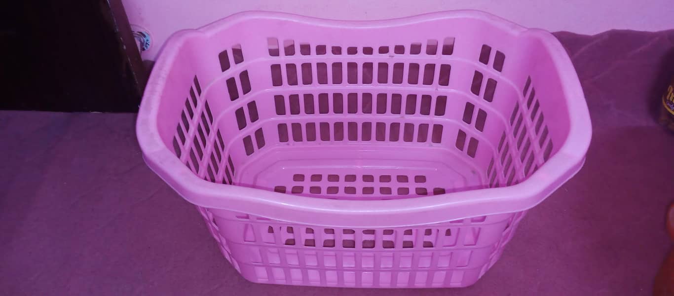Storage Baskets. 6