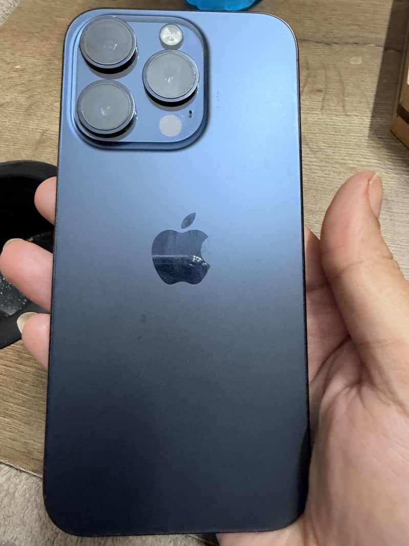 Apple iPhone 15 Pro 1
