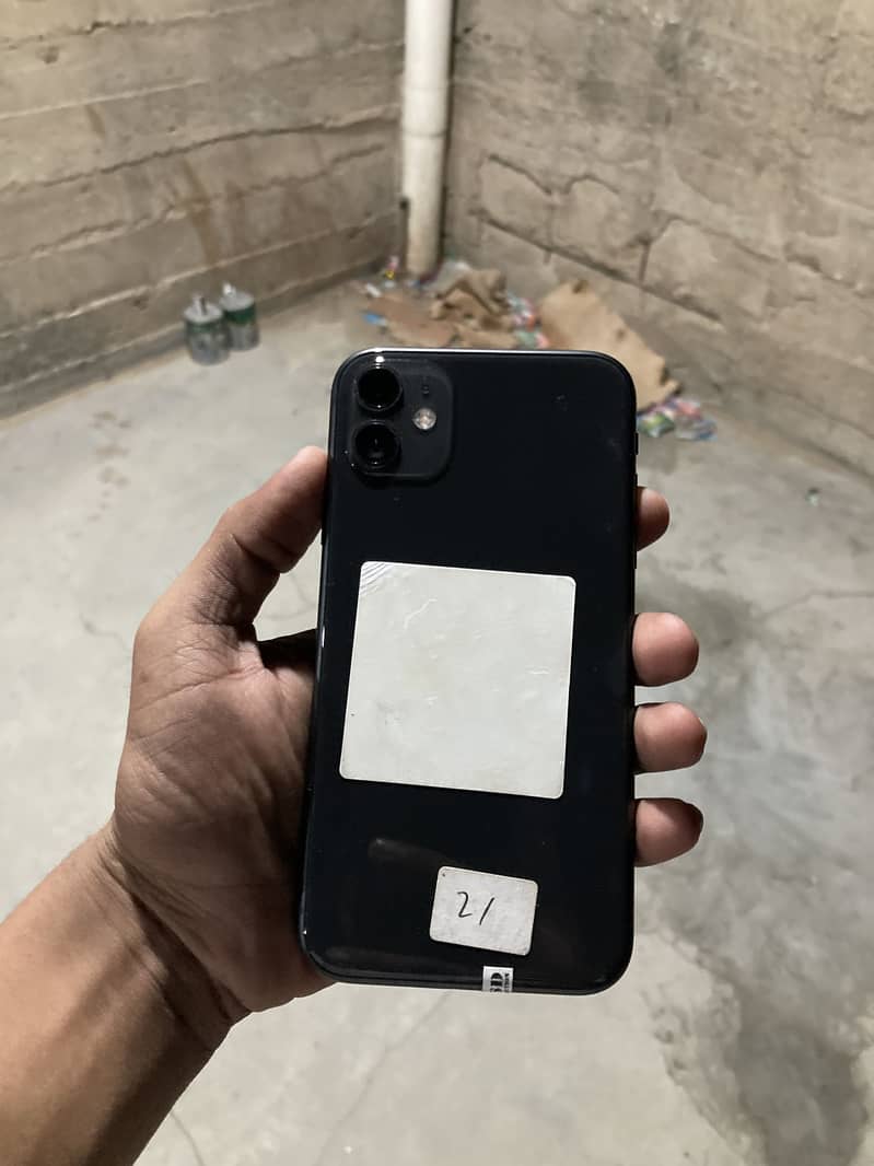 Apple iPhone 11 0