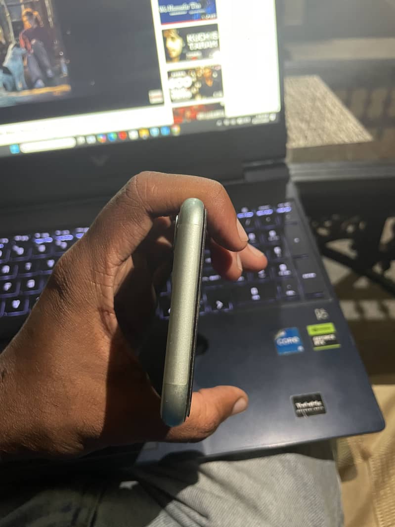 Apple iPhone 11 2