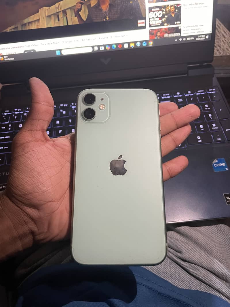 Apple iPhone 11 5