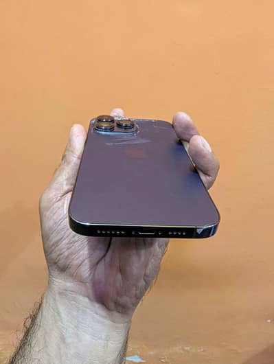 iphone 14pro max with 91 Bh