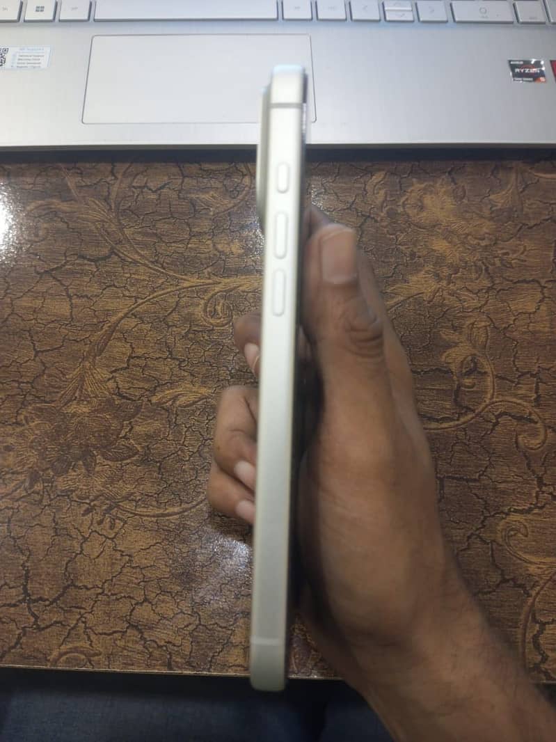 Apple iPhone 17 Pro Max 0