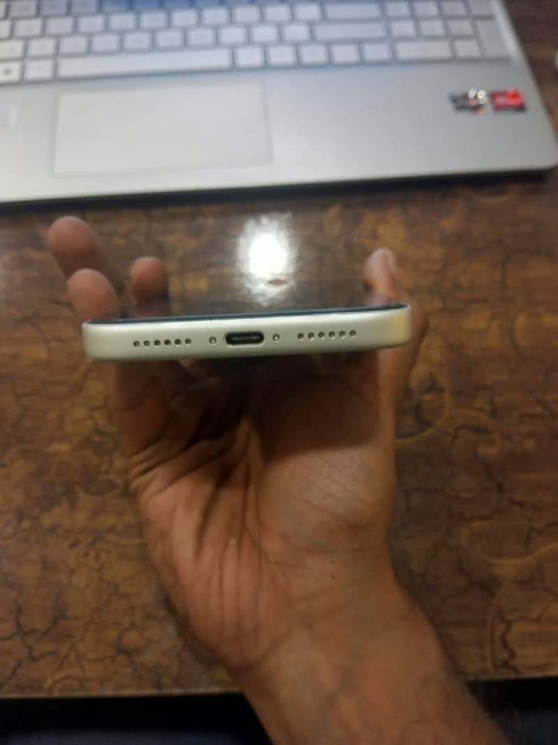 Apple iPhone 17 Pro Max 3