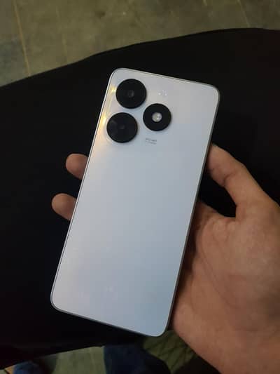Tecno Spark 20C with box