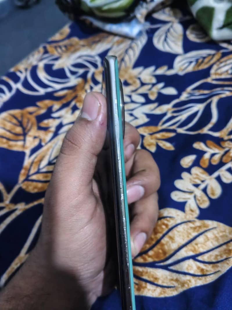 Tecno Spark 20 Pro Plus 4