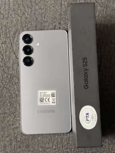 Samsung S25 12/512 GB PTA Approved