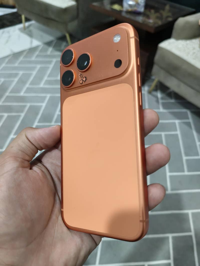 Apple iPhone 17 Pro Max 1