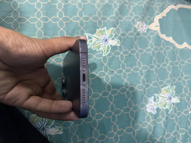 Apple iPhone 14 Pro Max 1