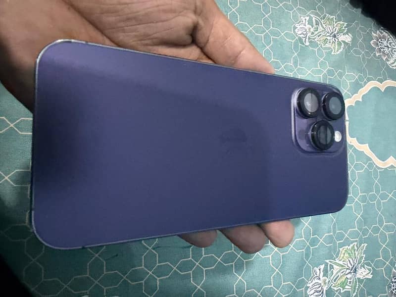 Apple iPhone 14 Pro Max 4