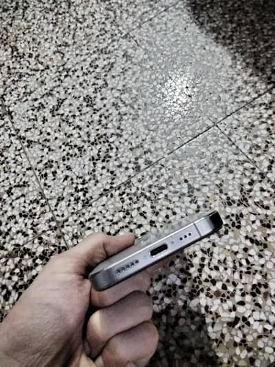 Apple iPhone 15 Pro
