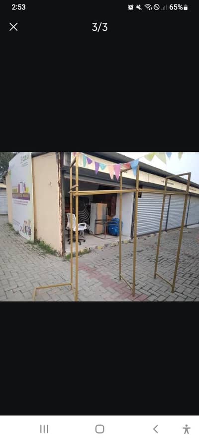 clothing stand boutique