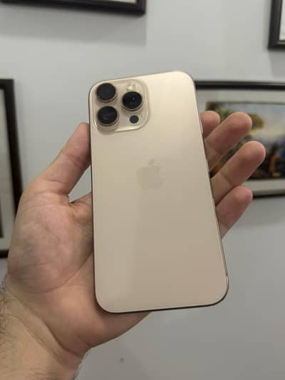 Apple iPhone 16 Pro Max