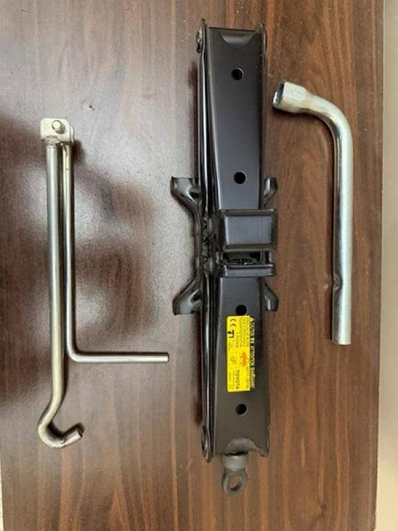 Toyota Genuine Heavy Duty Scissor Jack 1500kg - Takeuchi Japan - Complete Kit with Jack Rod and Wheel Spanner