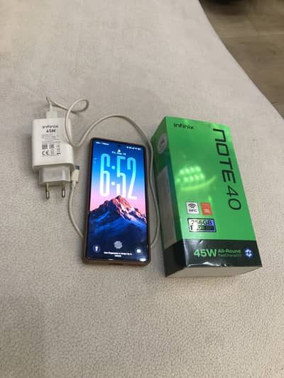 infinix note 40 wireless charger 8/256Gp