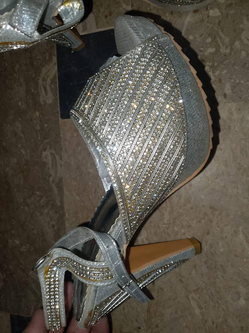 heel sandal 3