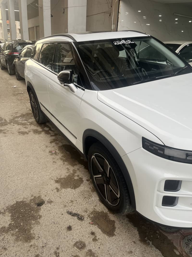 Jaecoo J7 1