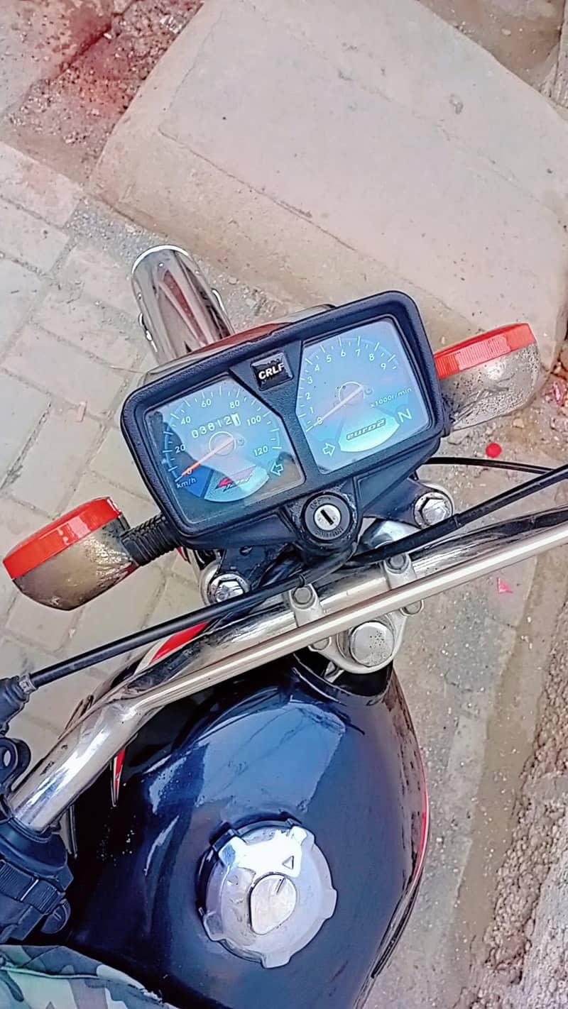 Honda 125. hyderabad nmbr fast owner gadi all documents kilr - Standard ...