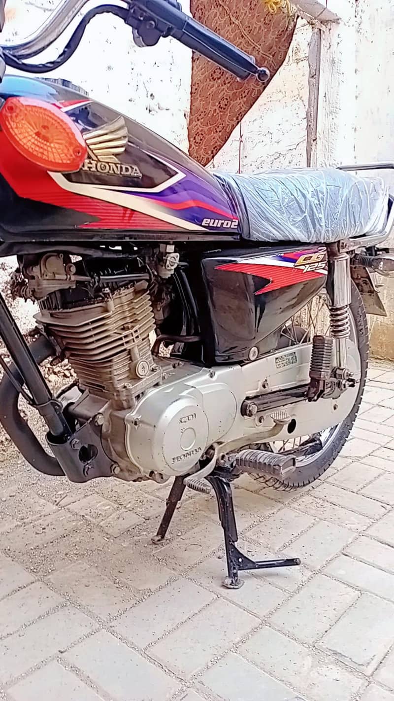 Honda 125. hyderabad nmbr fast owner gadi all documents kilr - Standard ...