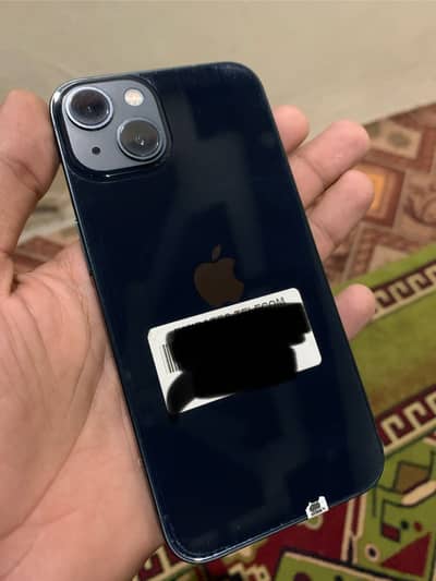 Apple iPhone 13