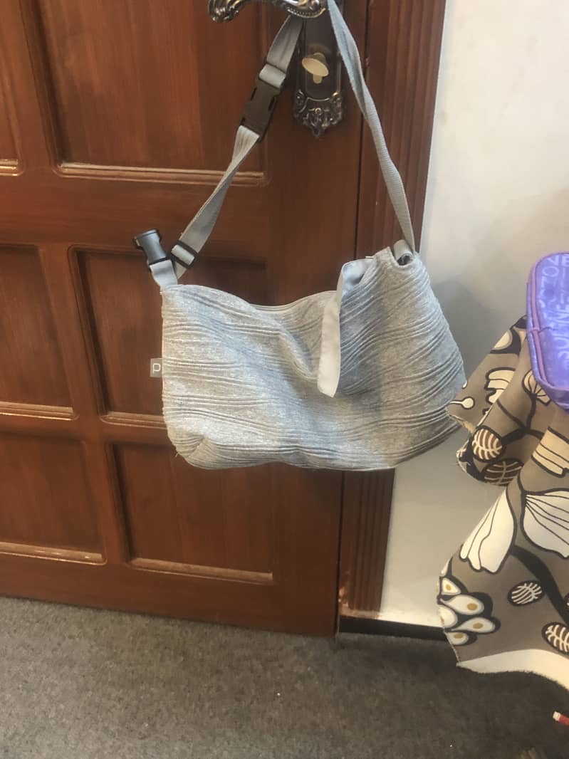 Different price or different bag new used - Bags - 1120918304