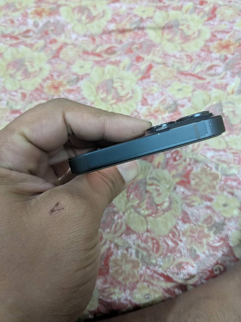 Apple iPhone 14 1