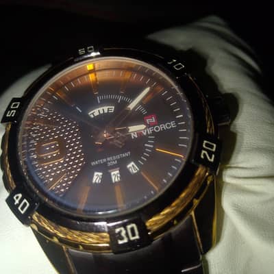 Naviforce Real