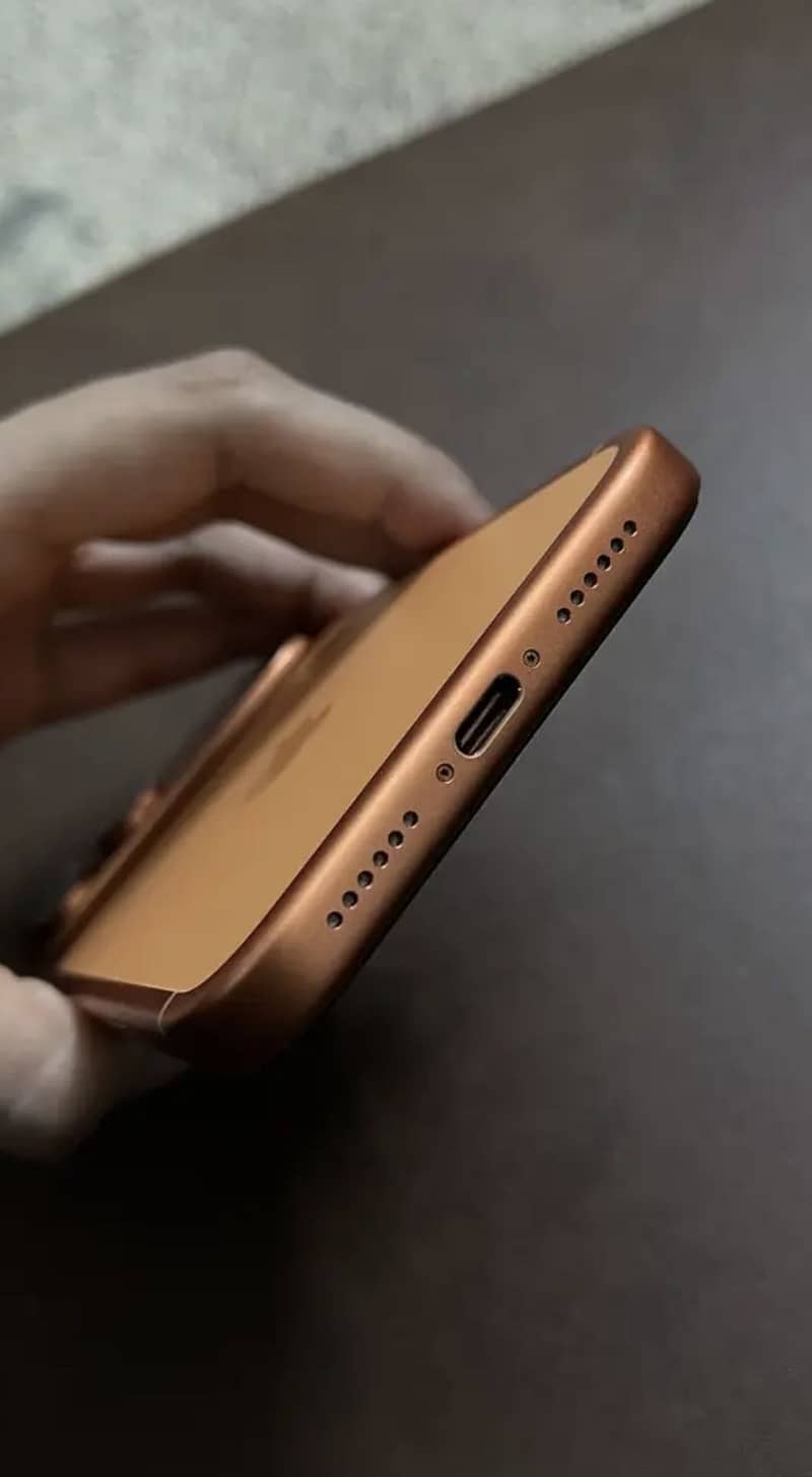 Apple iPhone 17 Pro Max 5