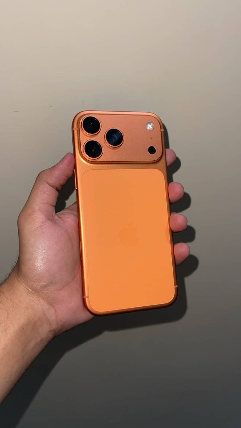 Apple iPhone 17 Pro Max 2