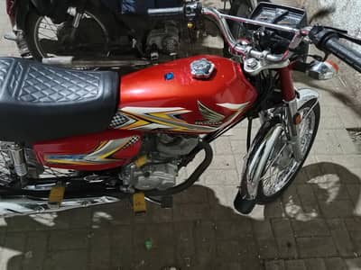 Honda CG125 2025