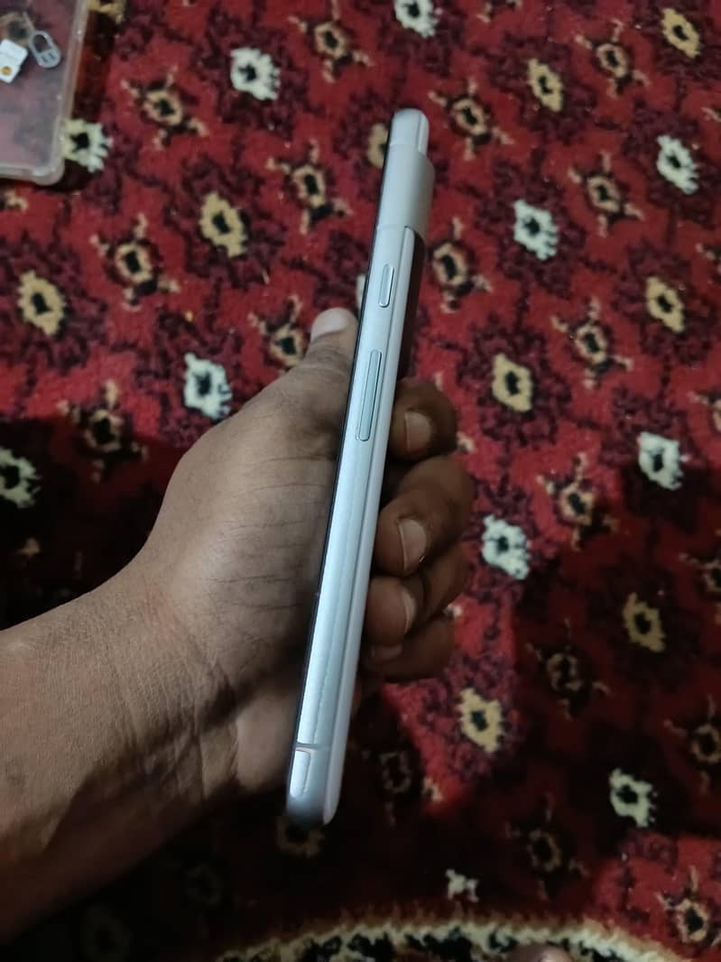 Google Pixel 7 3