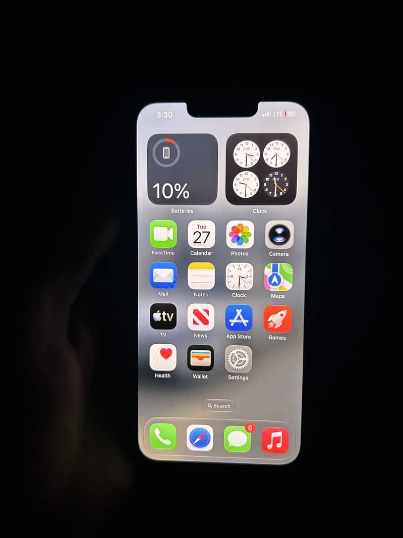 Apple iPhone 13 7