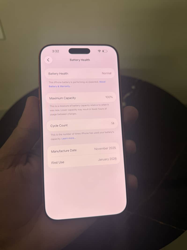 Apple iPhone 17 Pro Max 4