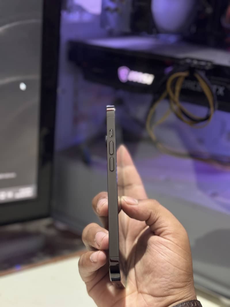 Apple iPhone 14 Pro 1