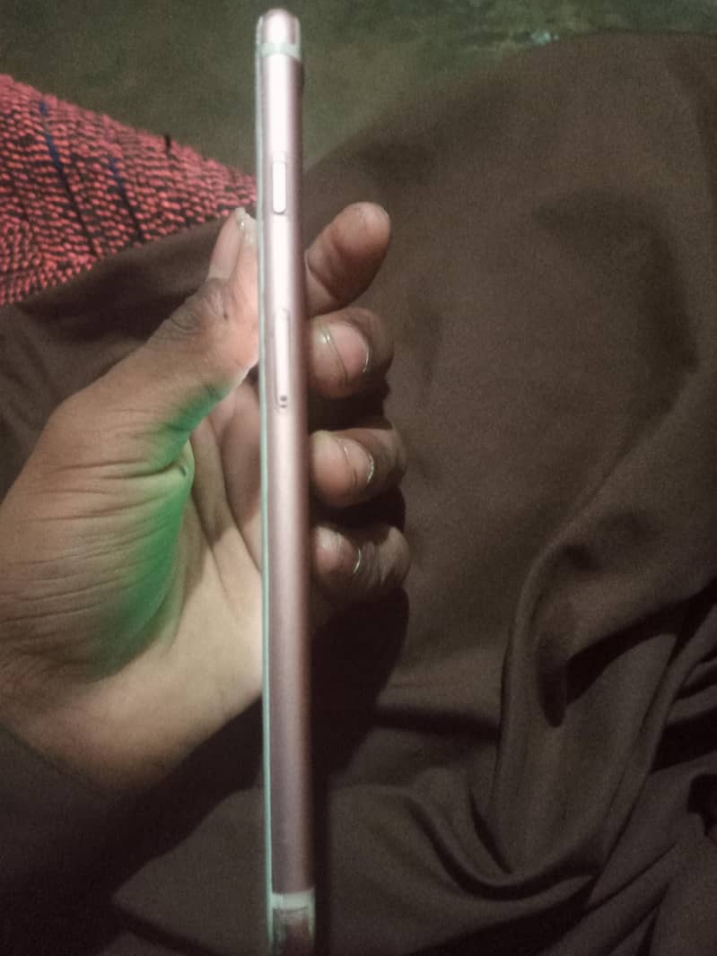 Apple iPhone 6S Plus 3