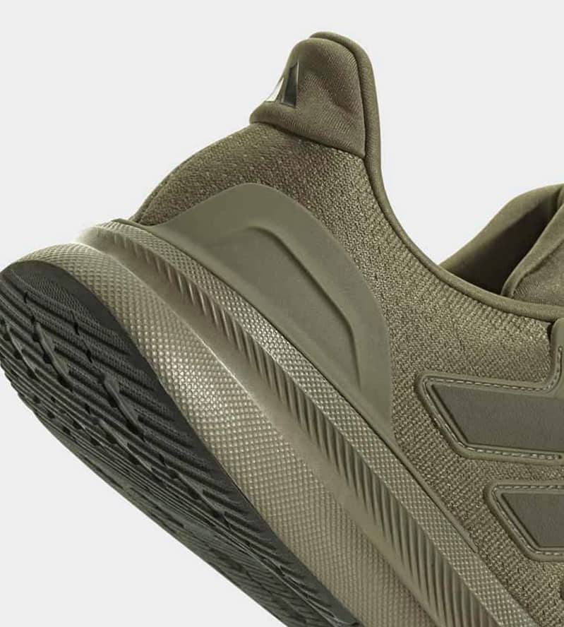 Adidas original ultra run 5 Uk 11 - Footwear - 1120918507