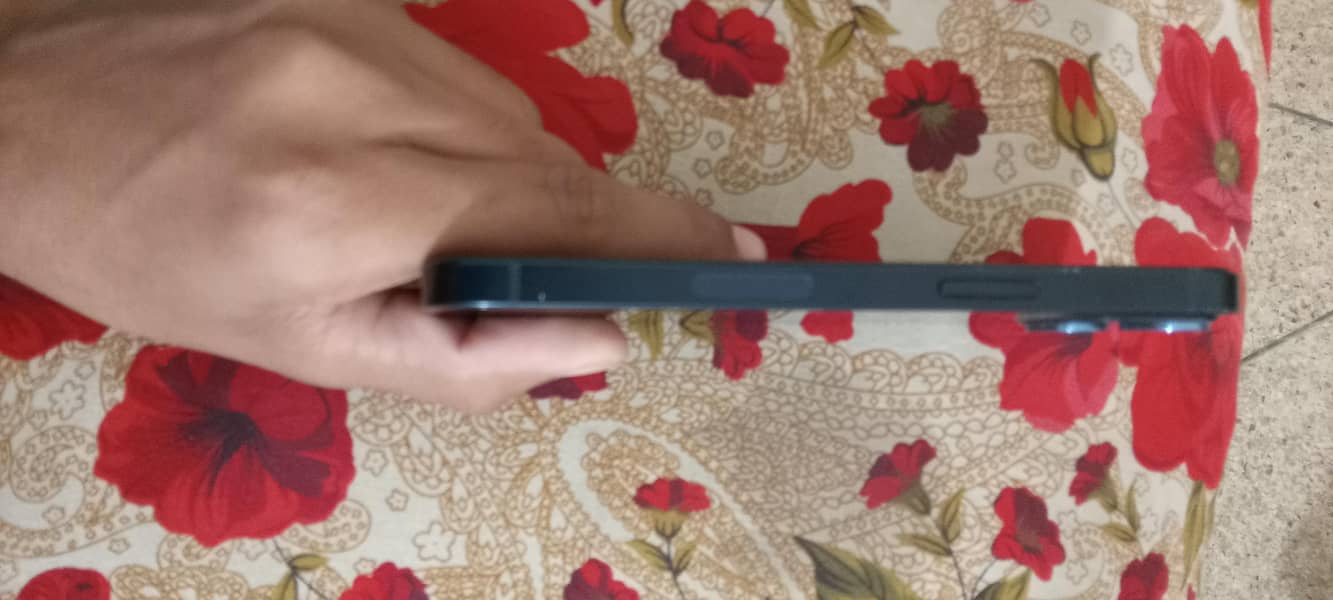 Apple iPhone 13 jv 2