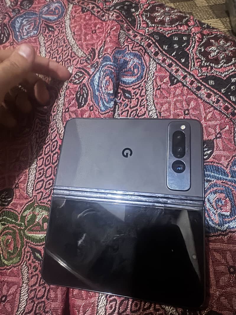 Google Pixel Fold 2