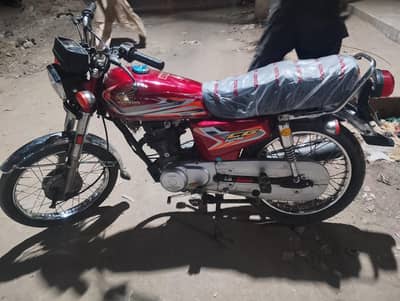 Honda 125 Euro II (2015) Karachi no*0321*288*99*15*