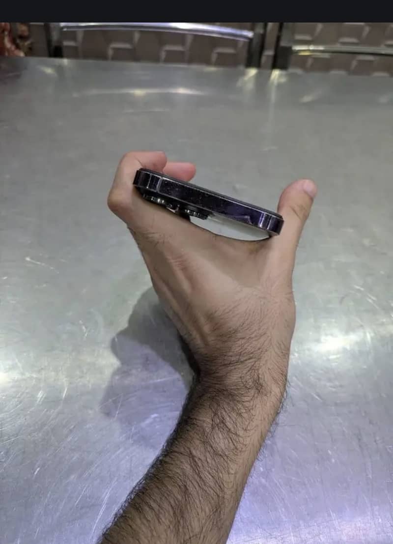 Apple iPhone 14 Pro Max jv 1