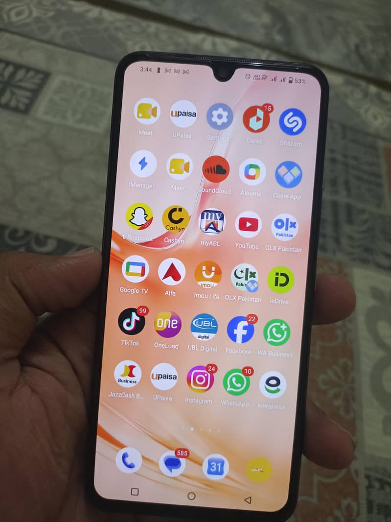 Vivo V21 3