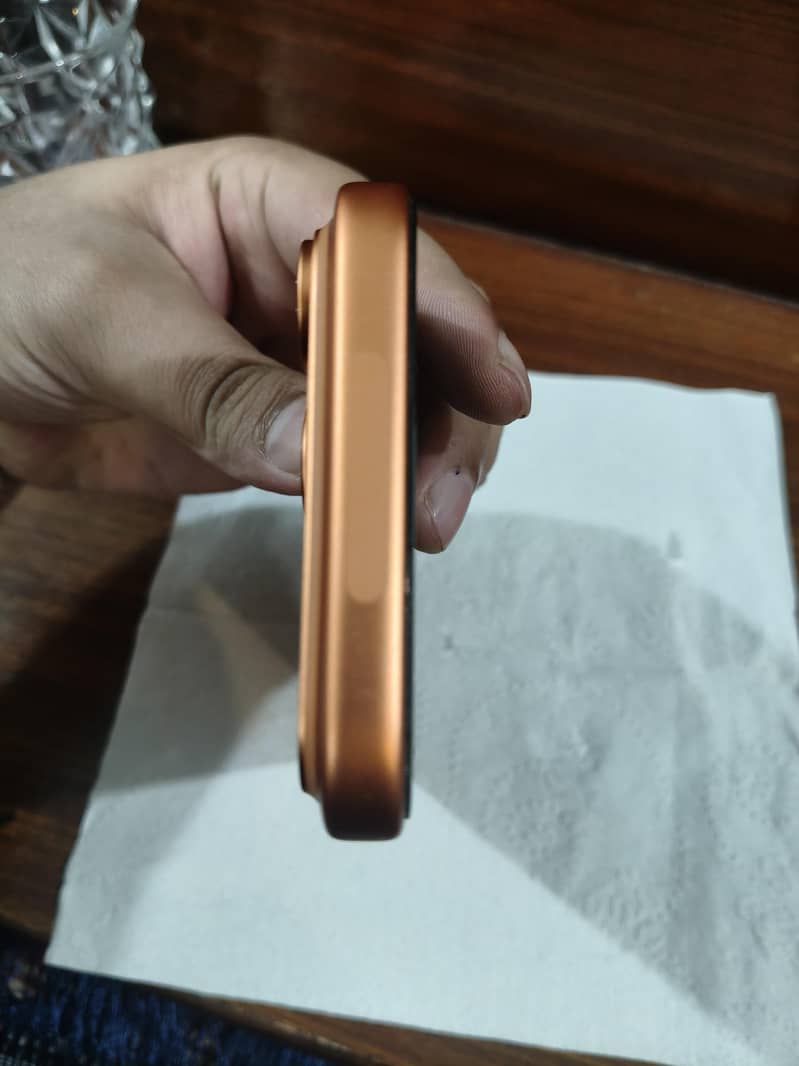 Apple iPhone 17 Pro Max 6