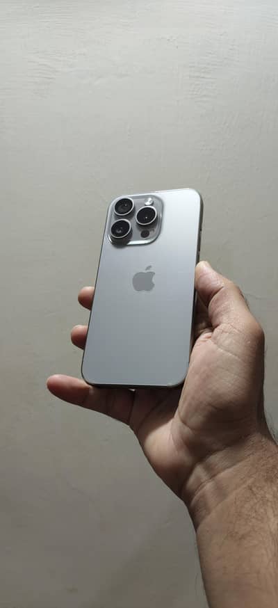 Apple iPhone 15 Pro