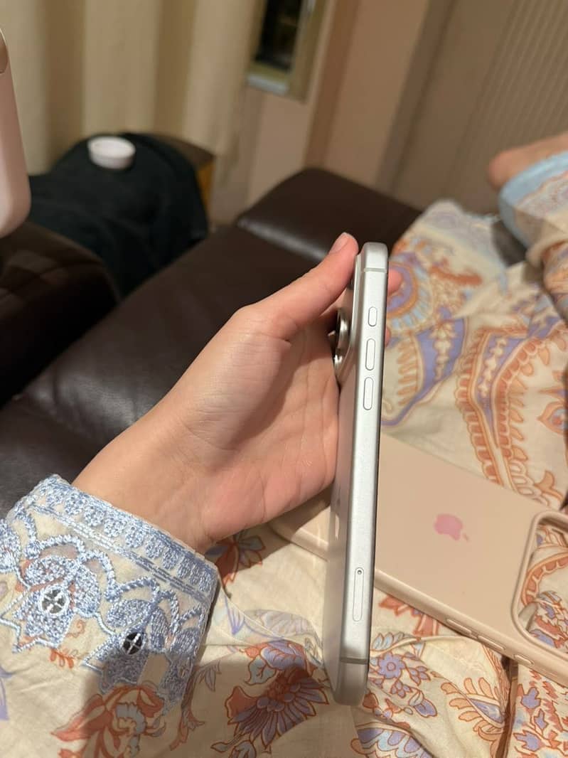 Apple iPhone 17 Pro Max 1