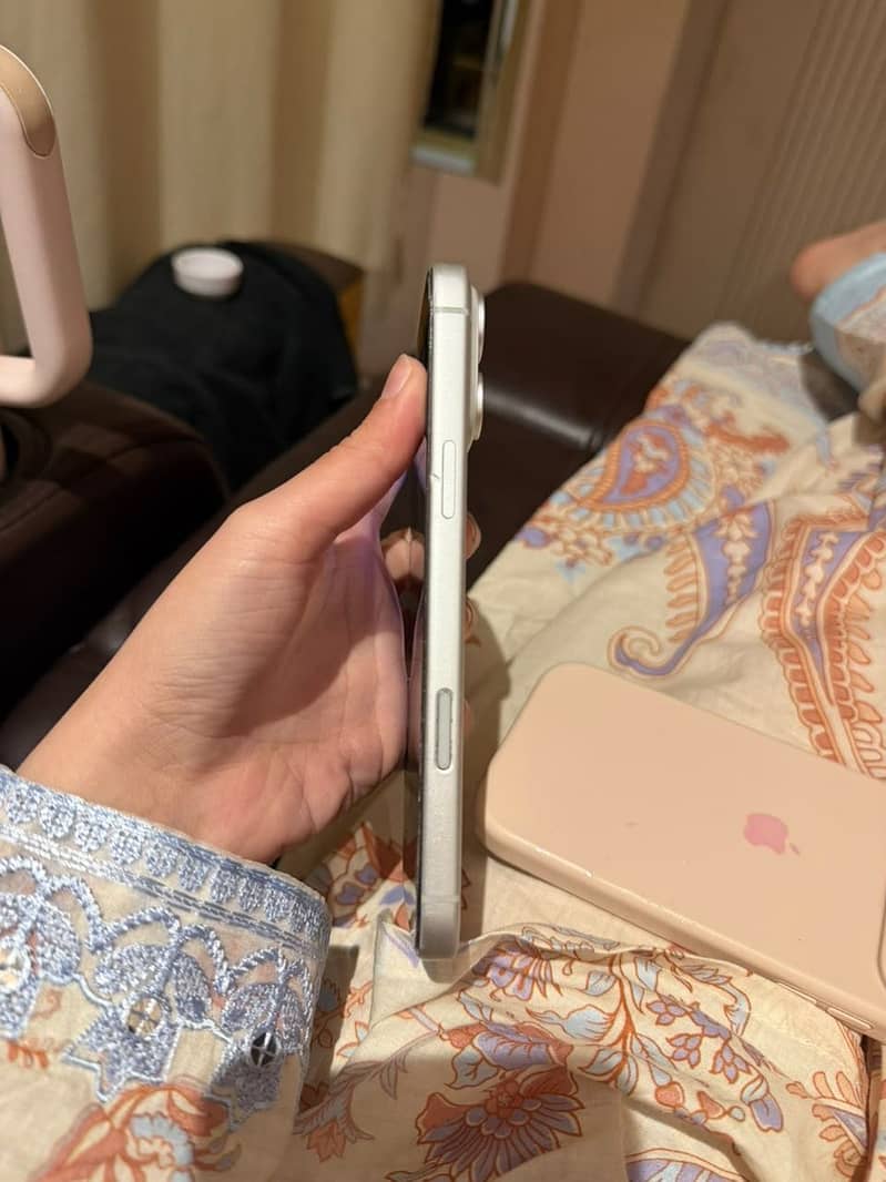 Apple iPhone 17 Pro Max 2