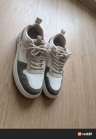 HLA Low Top Urban Sneakers - Thrifted (Good Condition)