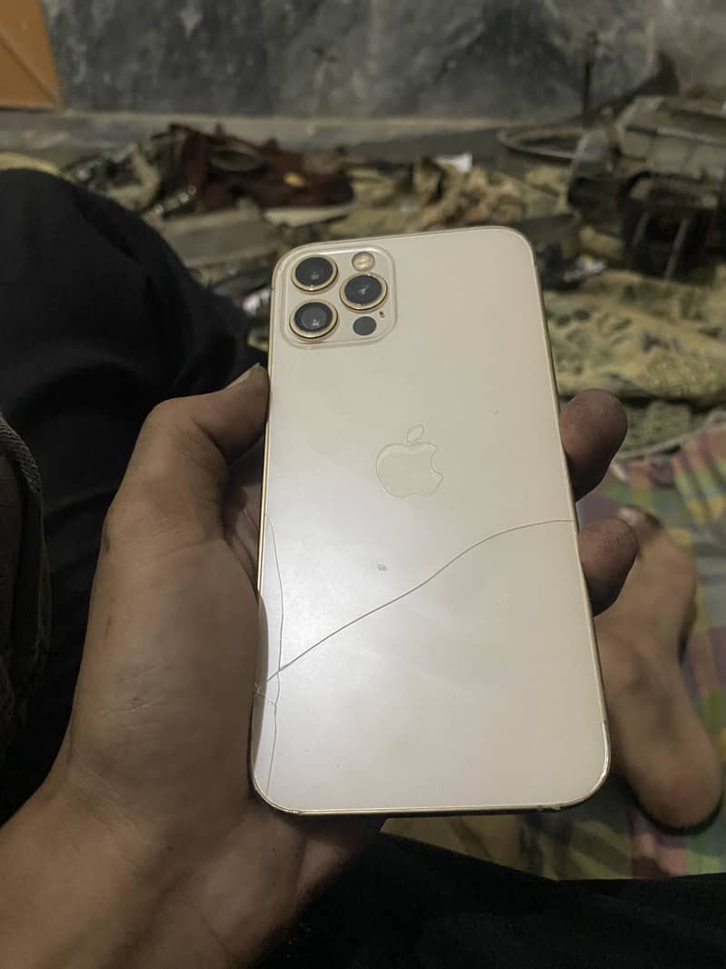 Apple iPhone 12 Pro 2