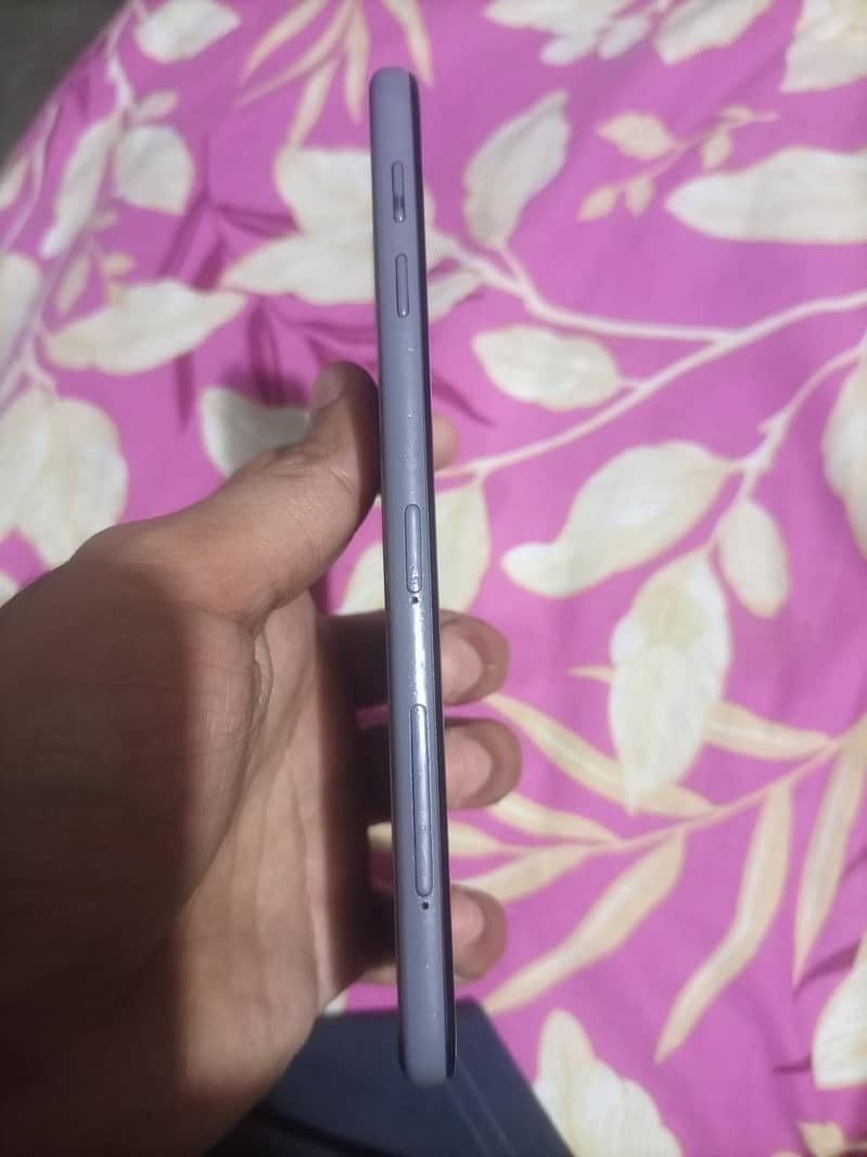 Samsung Mobile J6 Plus 4